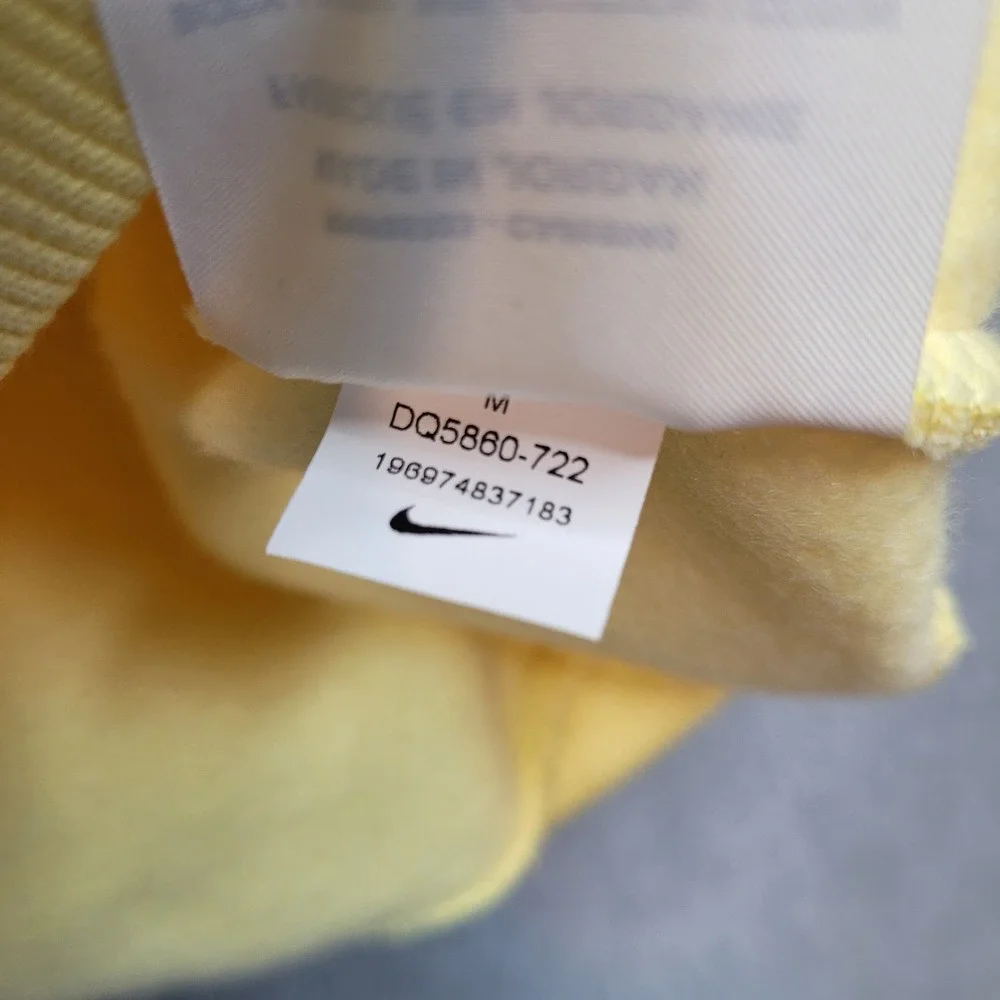 Nike Hoodie Womens Medium Yellow Phoenix Fleece Pullover DQ5860-722 Swish Logo